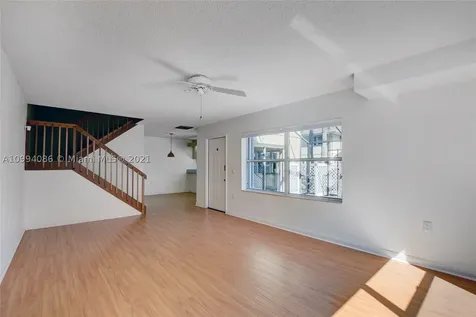 30 Clinton Court Royal Palm Beach FL 33411