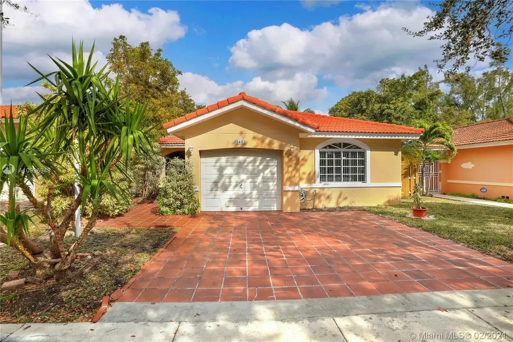 8481 SW 10th Terrace Miami FL 33144