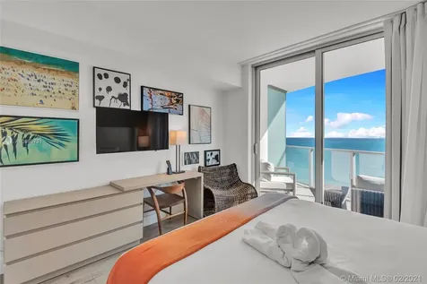 4111 S Ocean Drive Hollywood FL 33019