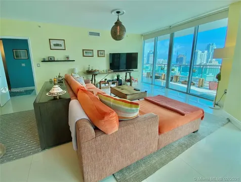 350 S Miami Avenue Miami FL 33130