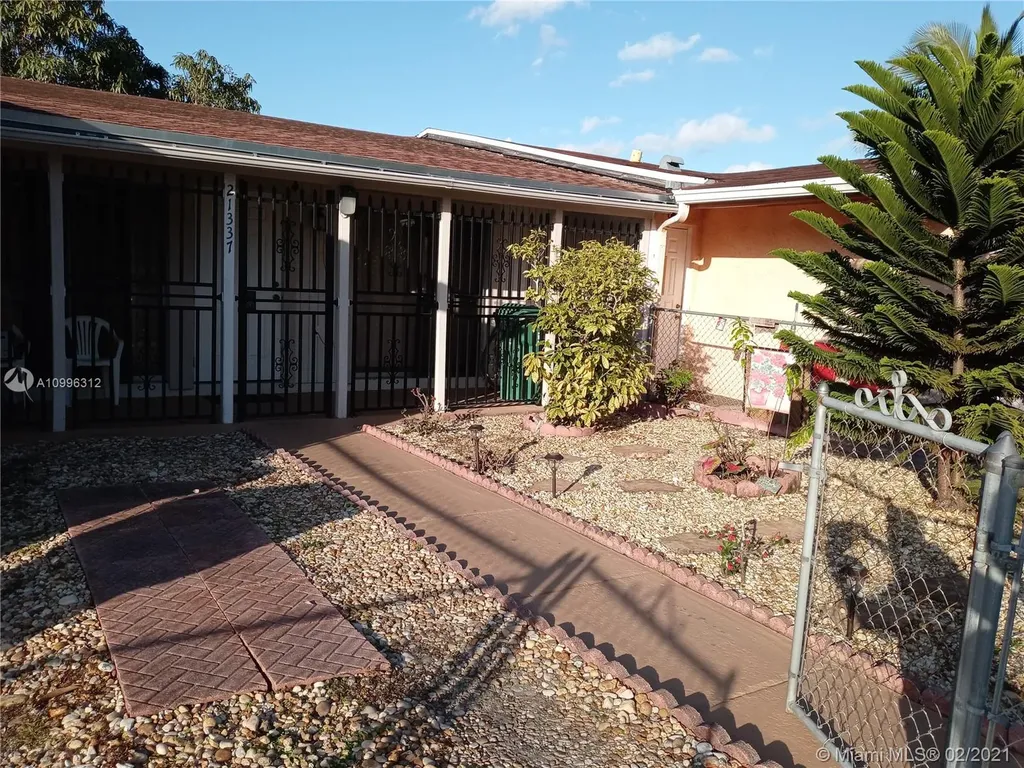 21337 NW 39th Avenue Miami Gardens FL 33055