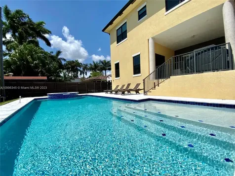 Hollywood FL 33019