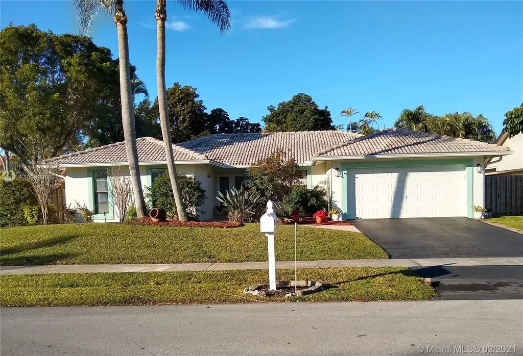 1161 NW 95th Avenue Plantation FL 33322