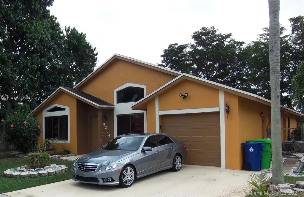 9334 NW 53rd Court Sunrise FL 33351
