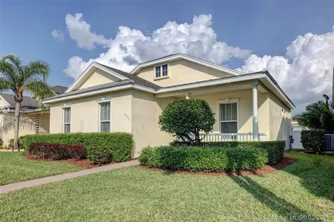 10736 SW Westlawn Boulevard Port St. Lucie FL 34987