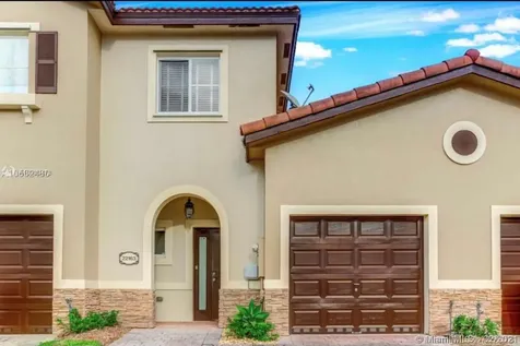 22163 SW 89th Avenue Cutler Bay FL 33190