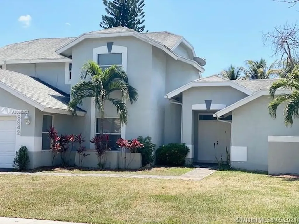 8942 SW 57th Street Cooper City FL 33328