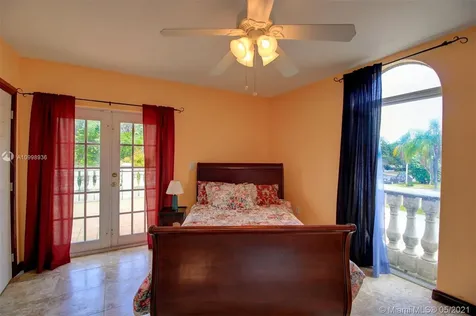 13900 SW 100th Avenue Miami FL 33176