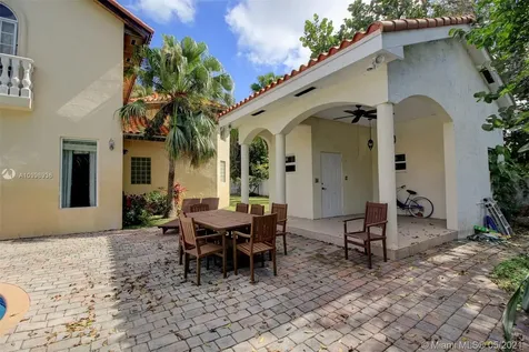 13900 SW 100th Avenue Miami FL 33176
