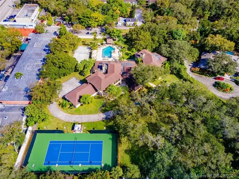 3990 N 32nd Terrace Hollywood FL 33021