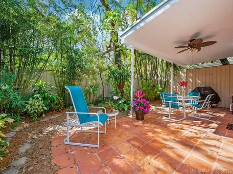 Pinecrest FL 33156