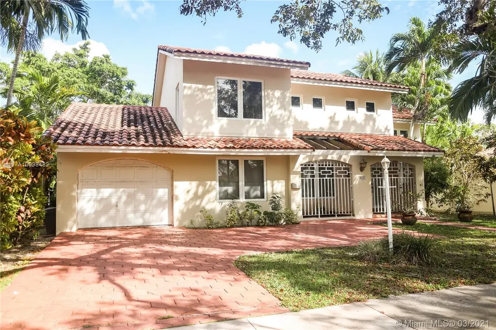 821 Columbus Boulevard Coral Gables FL 33134