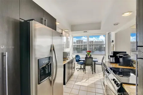 18081 Biscayne Boulevard Aventura FL 33160