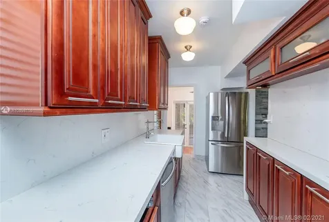 211 Deer Run Miami Springs FL 33166