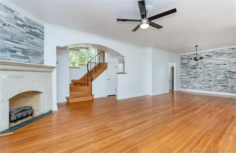 211 Deer Run Miami Springs FL 33166