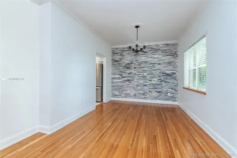 211 Deer Run Miami Springs FL 33166