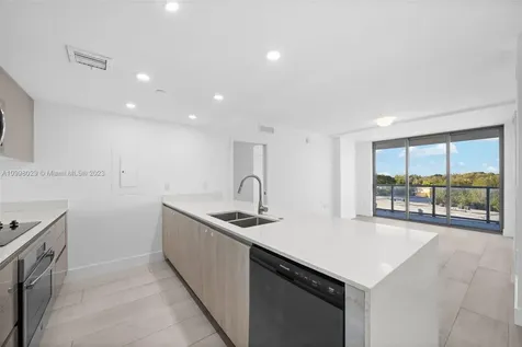 13800 Highland Drive North Miami Beach FL 33181