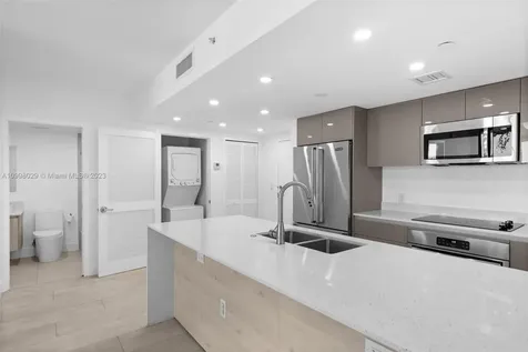 13800 Highland Drive North Miami Beach FL 33181