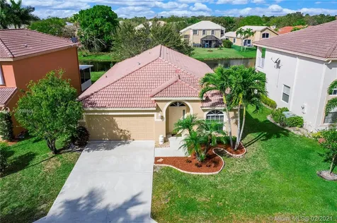 380 NW 115th Way Coral Springs FL 33071