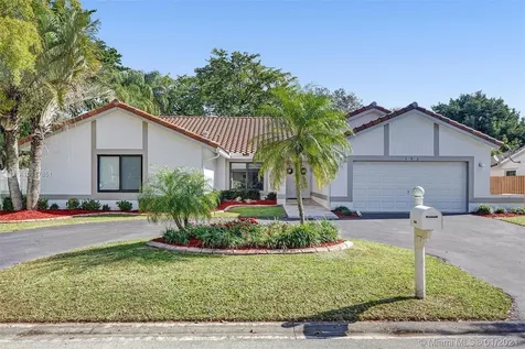 393 NW 97th Lane Coral Springs FL 33071