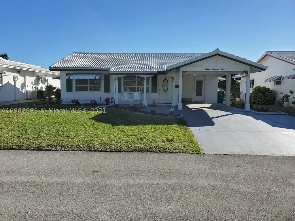 7008 NW 74th Place Tamarac FL 33321