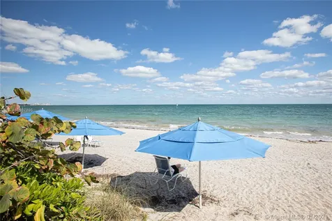 881 Ocean Drive Key Biscayne FL 33149