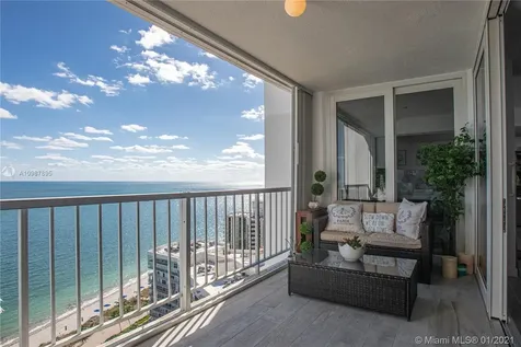 881 Ocean Drive Key Biscayne FL 33149