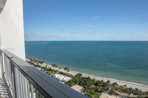881 Ocean Drive Key Biscayne FL 33149