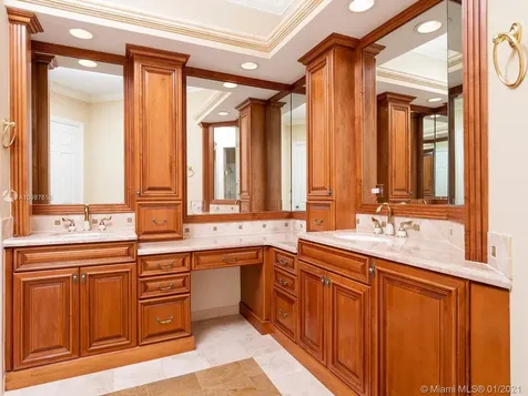 9300 SW 72nd Avenue Pinecrest FL 33156