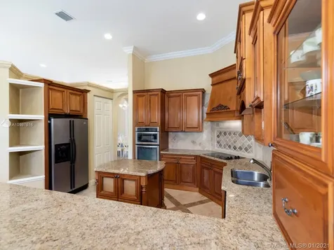 9300 SW 72nd Avenue Pinecrest FL 33156