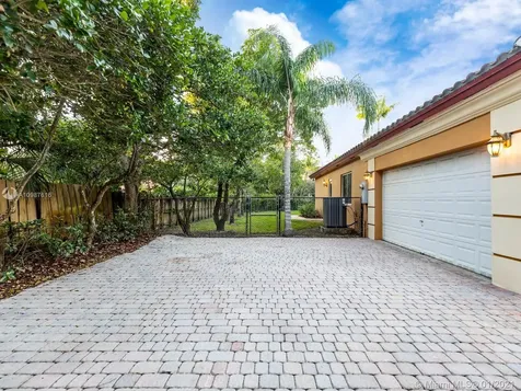 9300 SW 72nd Avenue Pinecrest FL 33156
