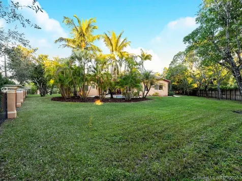 9300 SW 72nd Avenue Pinecrest FL 33156