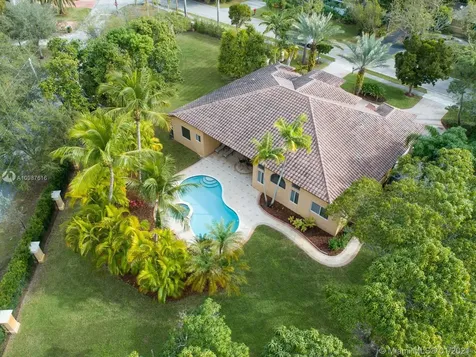 9300 SW 72nd Avenue Pinecrest FL 33156