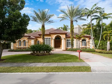 9300 SW 72nd Avenue Pinecrest FL 33156