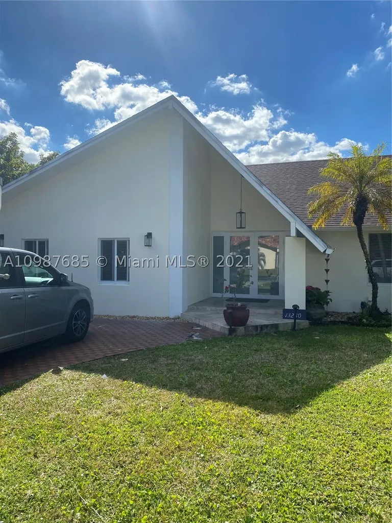 13280 SW 98th Street Miami FL 33186