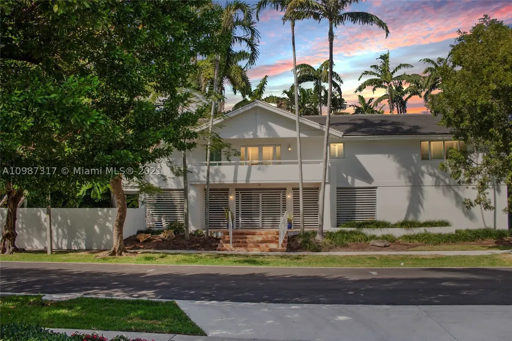 3550 E Fairview Street Miami FL 33133