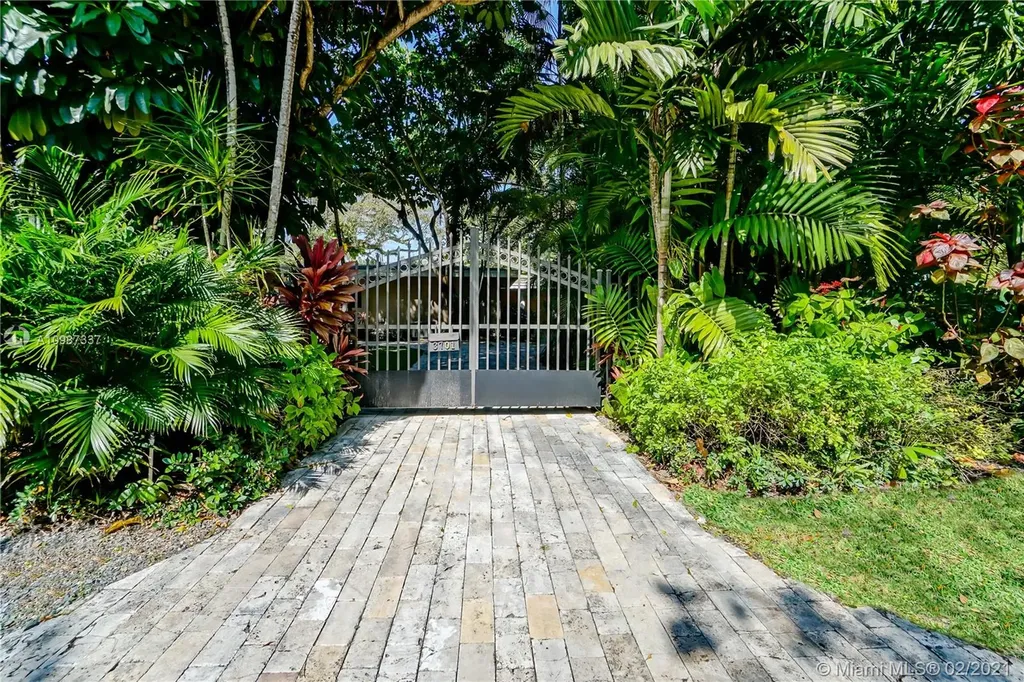 3701 Crawford Avenue Miami FL 33133