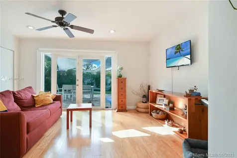 9224 Byron Avenue Surfside FL 33154