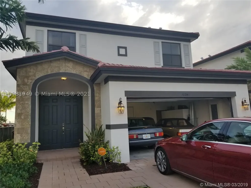 10260 W 32nd Way Hialeah FL 33018