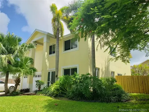 9750 SW 219th Street Cutler Bay FL 33190