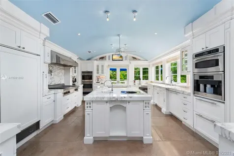 100 Cape Florida Drive Key Biscayne FL 33149
