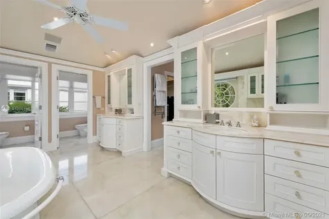 100 Cape Florida Drive Key Biscayne FL 33149