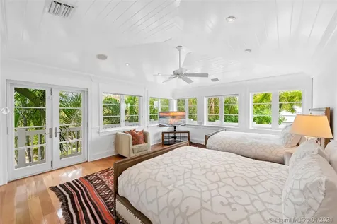 100 Cape Florida Drive Key Biscayne FL 33149