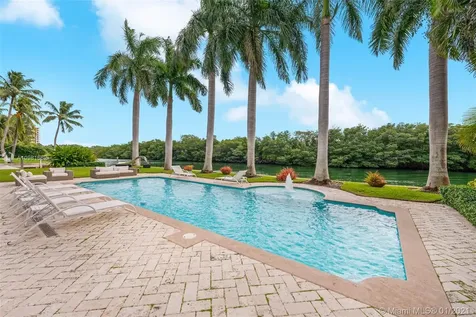 100 Cape Florida Drive Key Biscayne FL 33149