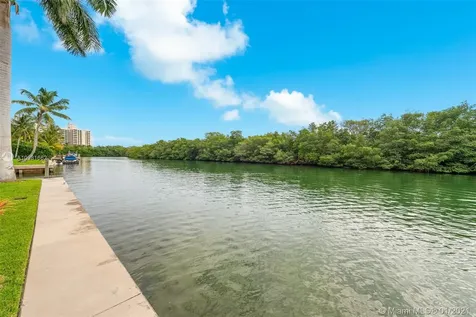 100 Cape Florida Drive Key Biscayne FL 33149