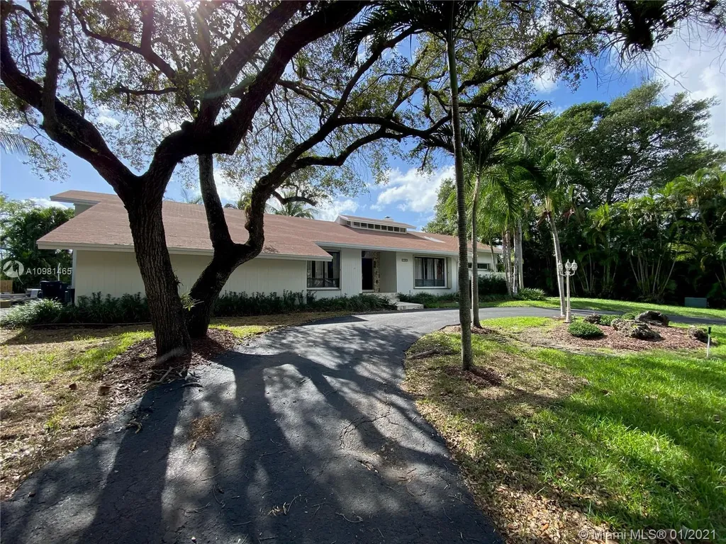 7720 SW 173rd Street Palmetto Bay FL 33157