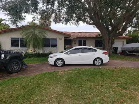3105 SW 98th Court Miami FL 33165