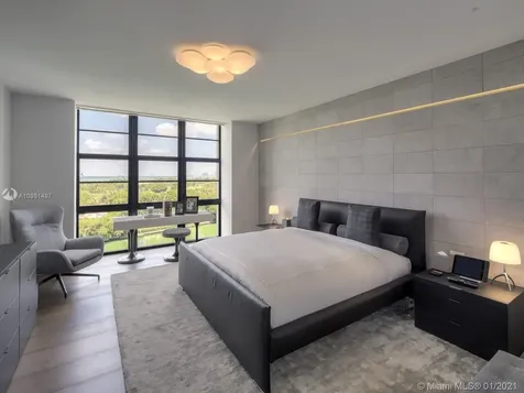5500 Collins Avenue Miami Beach FL 33140
