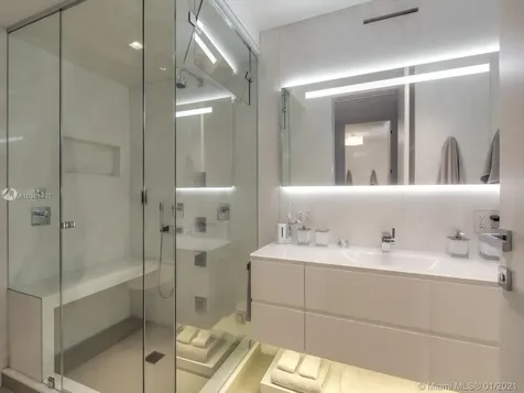 5500 Collins Avenue Miami Beach FL 33140