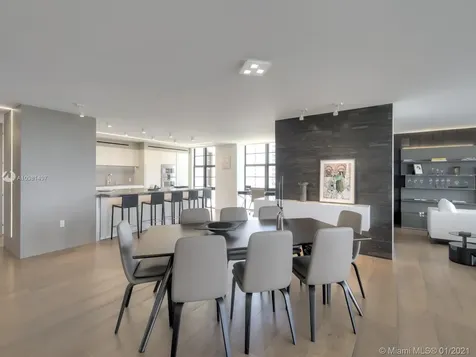 5500 Collins Avenue Miami Beach FL 33140